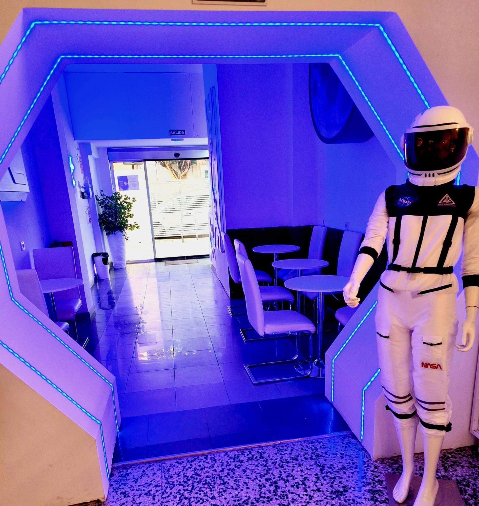Capsule Inn Valencia Hostel Esterno foto
